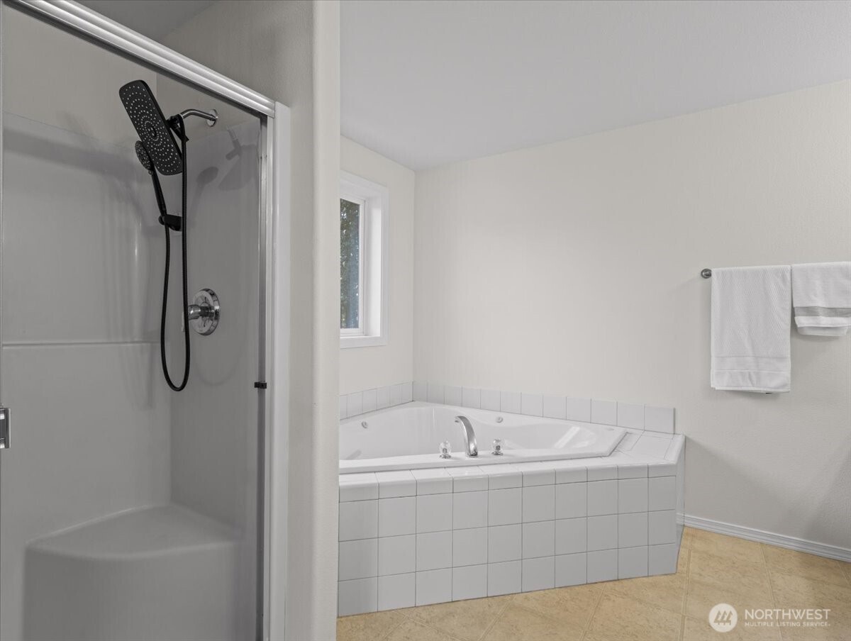 181 Marty Loop Property Photo 24