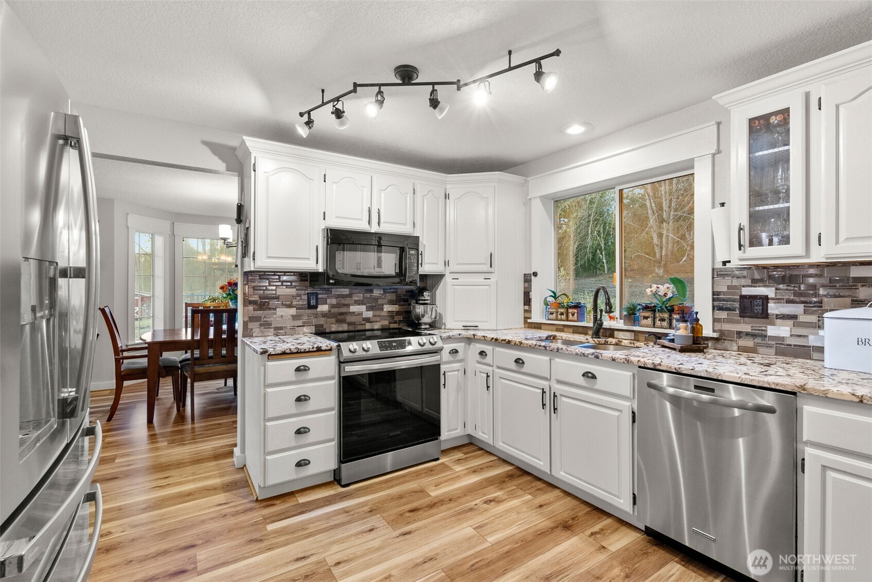 3594 Salmonberry Drive Property Photo 19