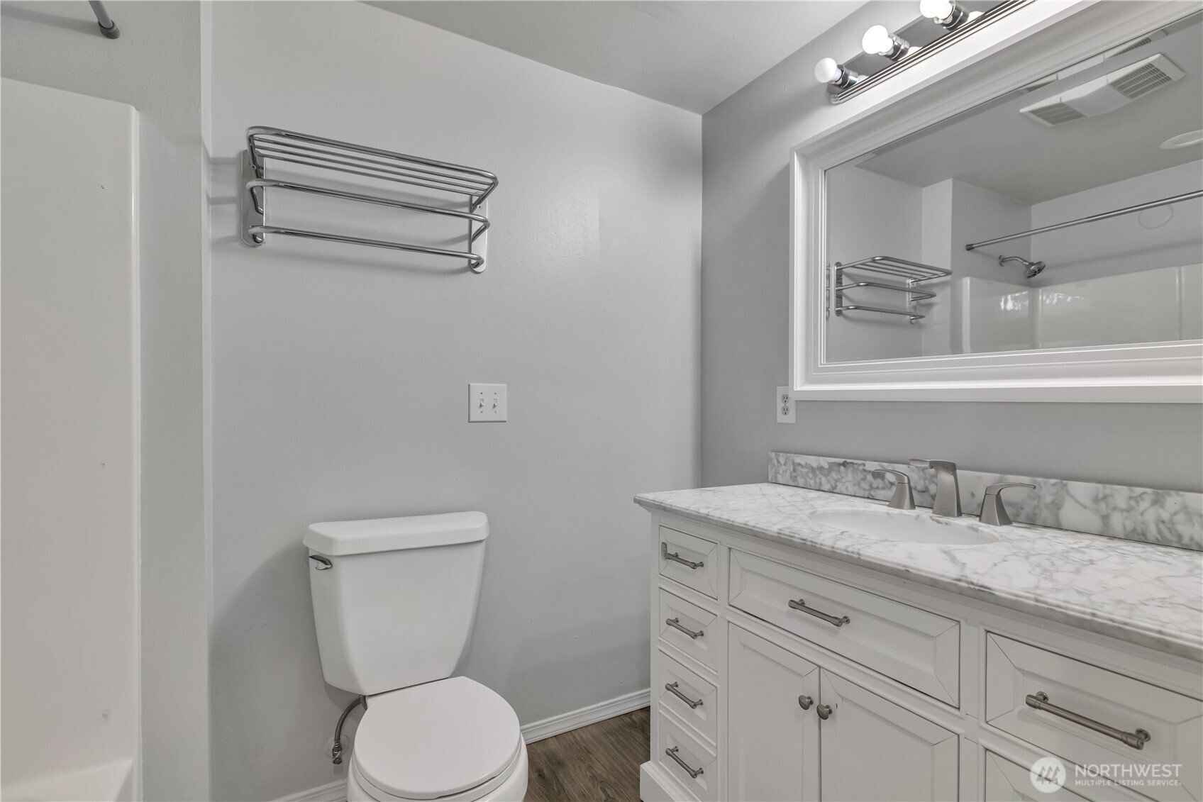 16200 Avondale Rd Ne Property Photo 17