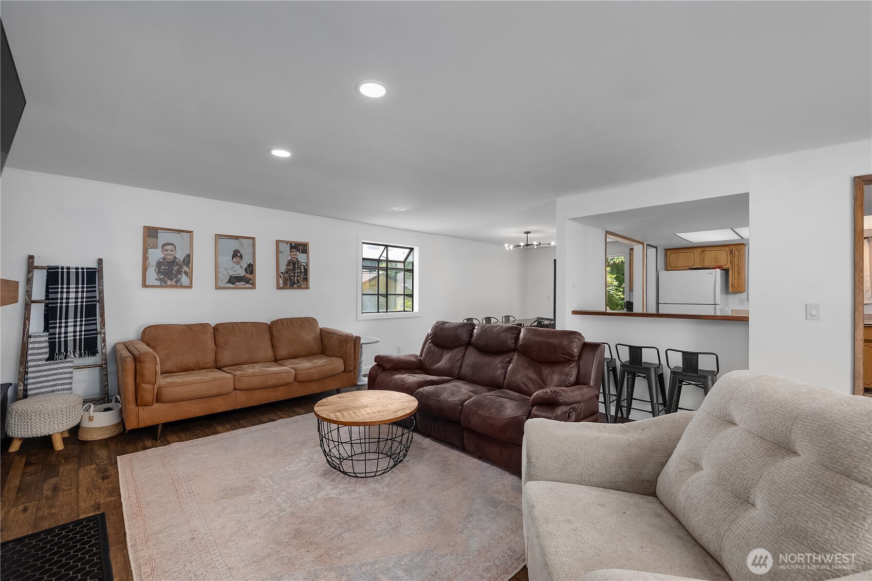 7004 Alderwood Court Property Photo 4