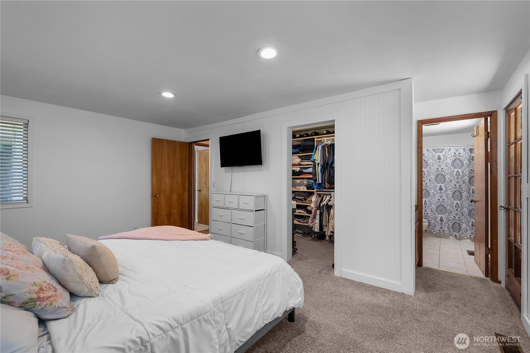 7004 Alderwood Court Property Photo 10