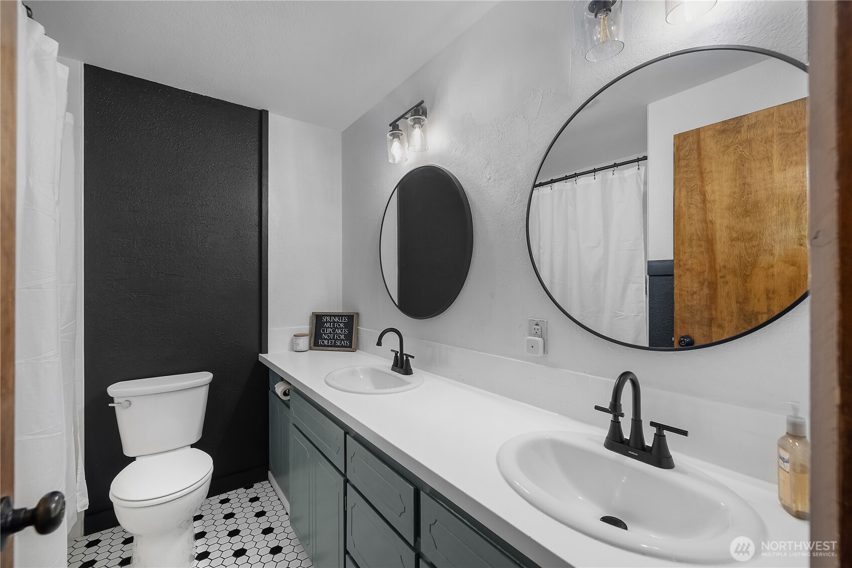 7004 Alderwood Court Property Photo 16