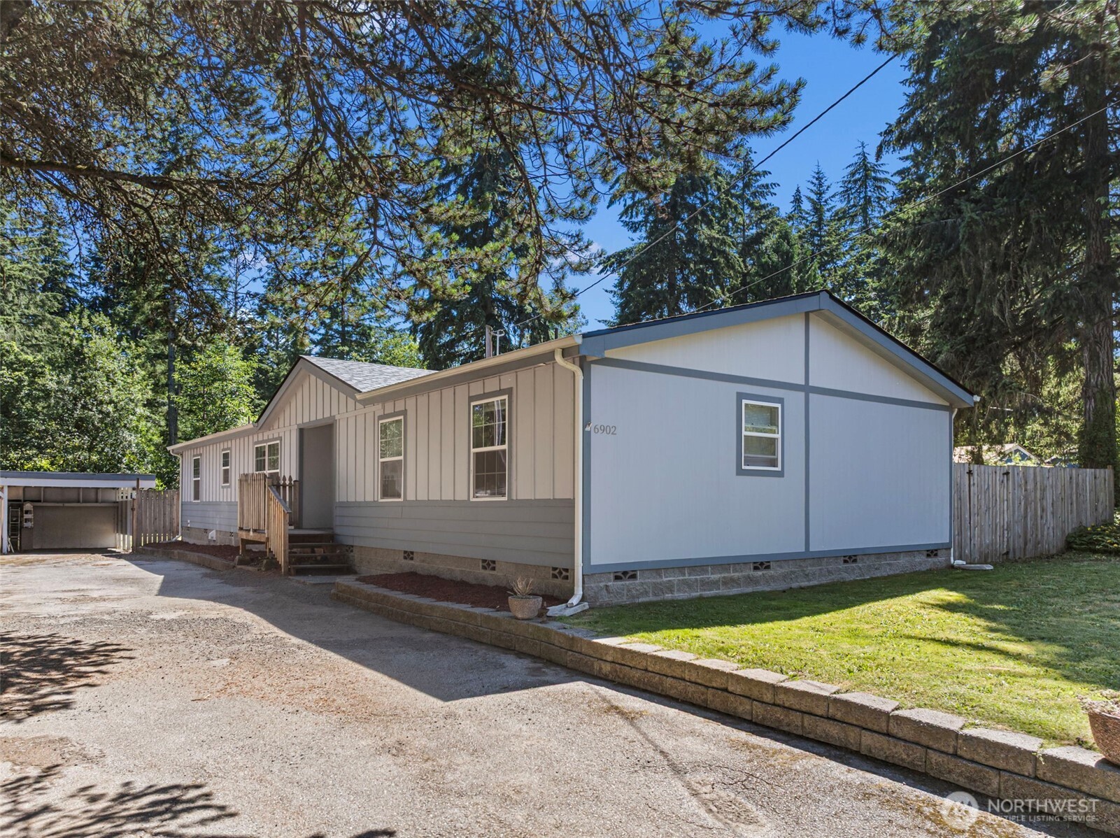 6902 87th Street Property Photo 2