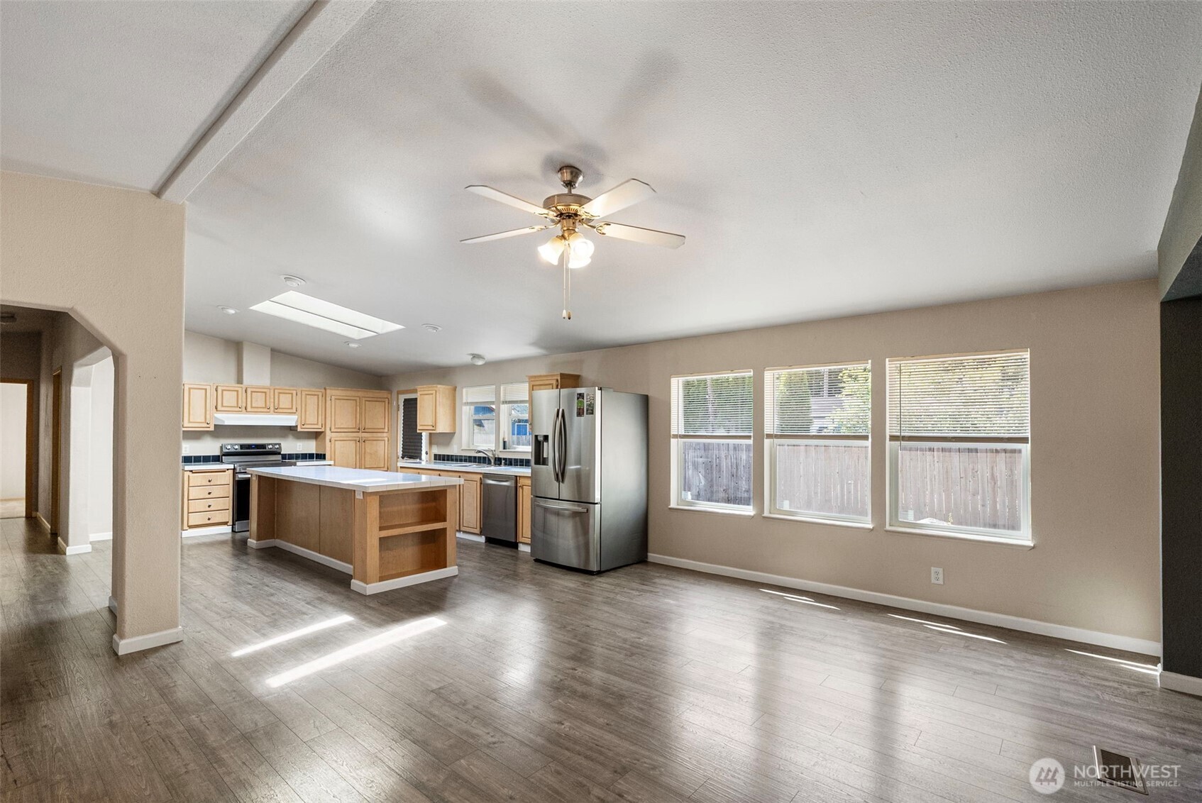 6902 87th Street Property Photo 3