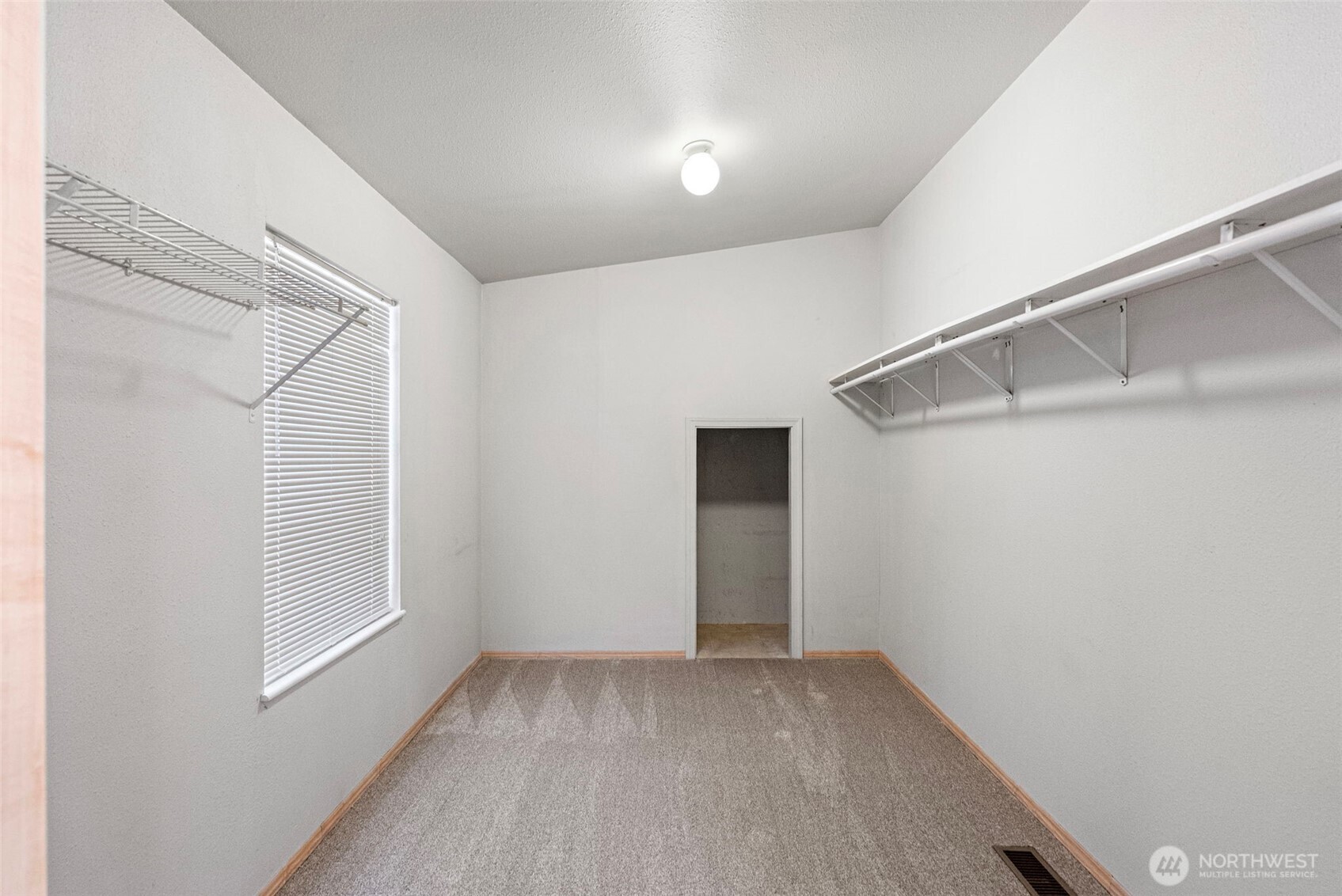 6902 87th Street Property Photo 14