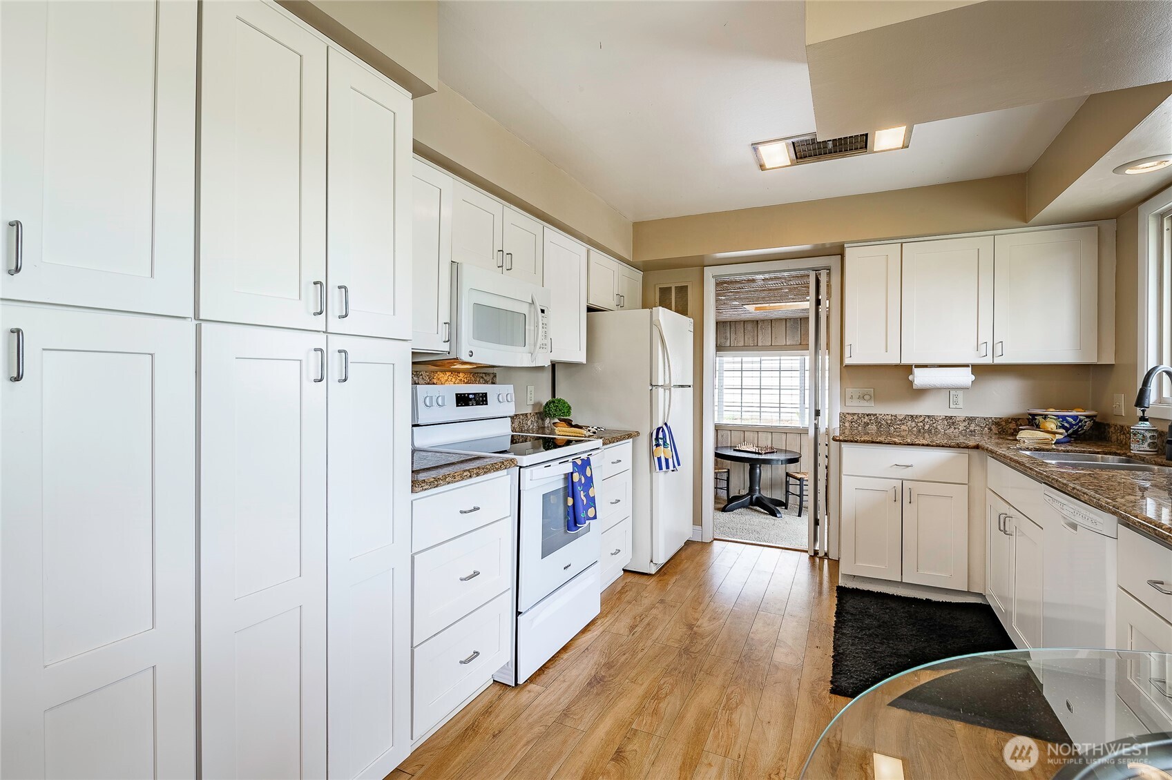 2808 Azalea Place Property Photo 14