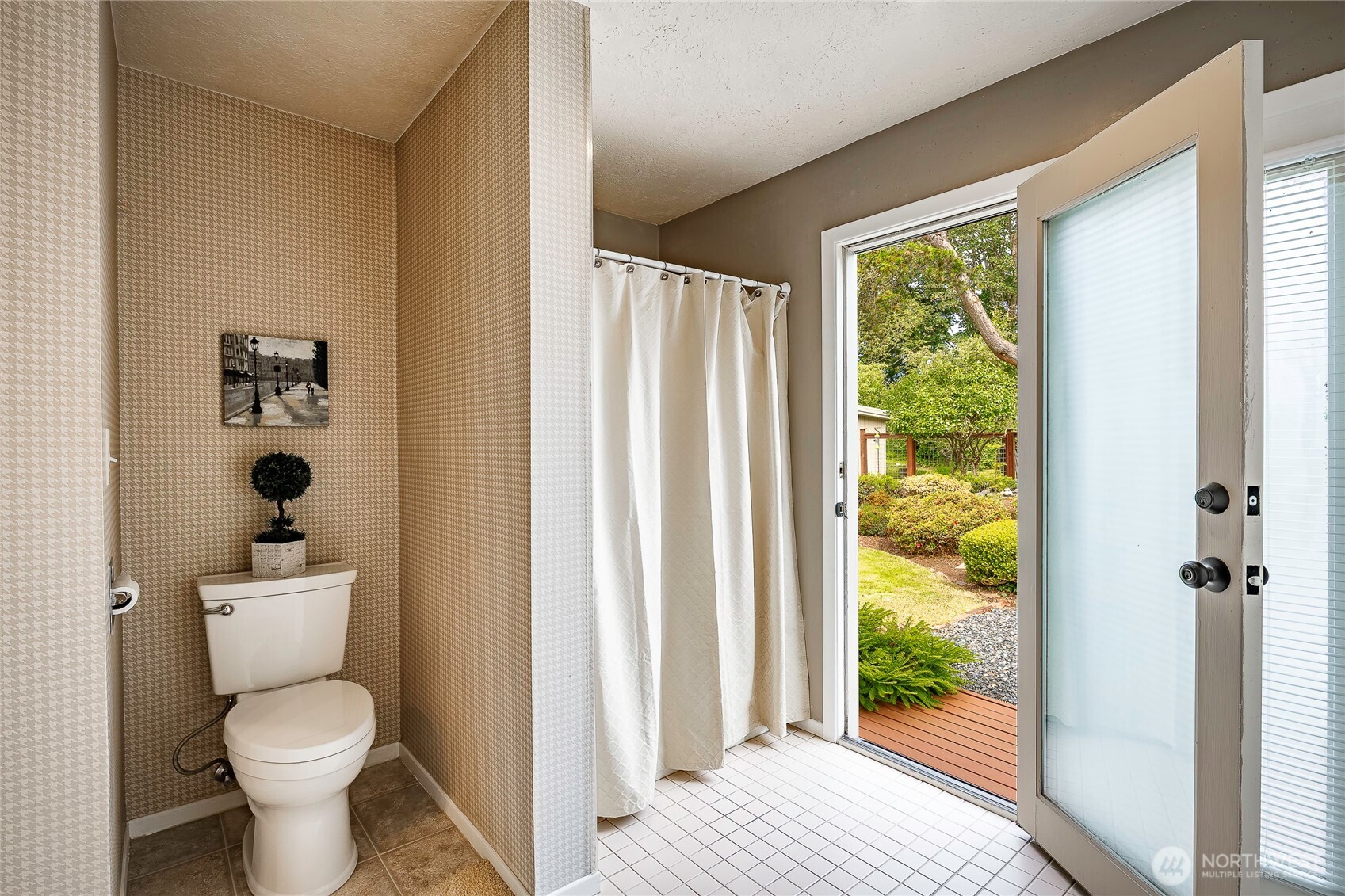 2808 Azalea Place Property Photo 24