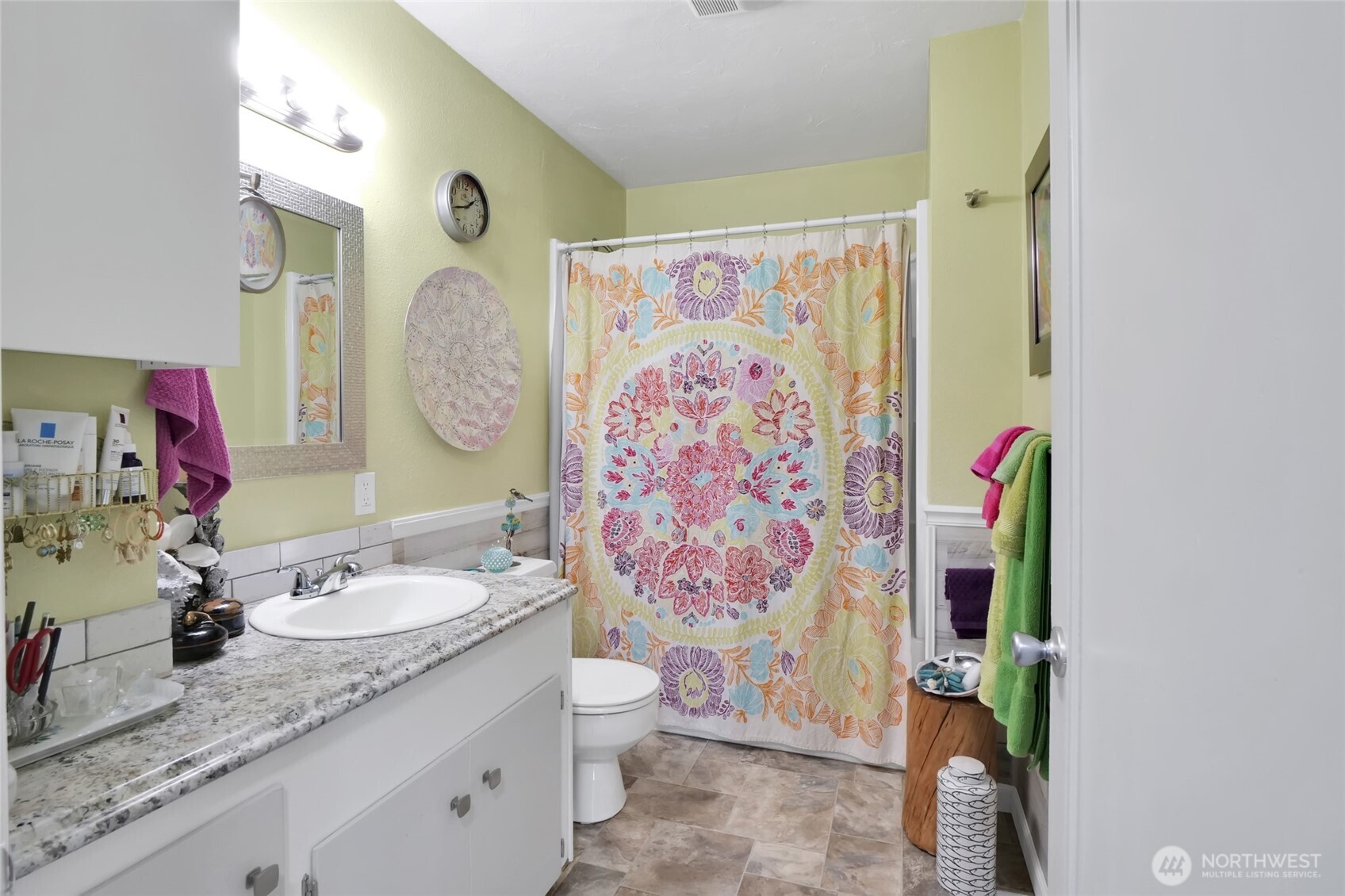 1118 W Cascade Avenue Property Photo 12