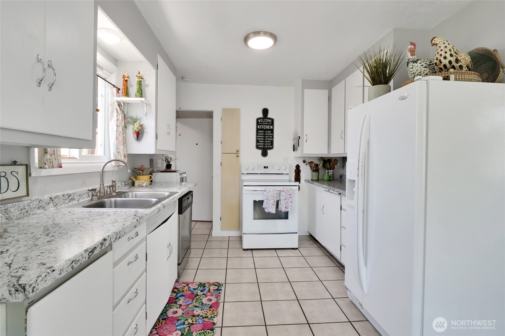 1118 W Cascade Avenue Property Photo 21