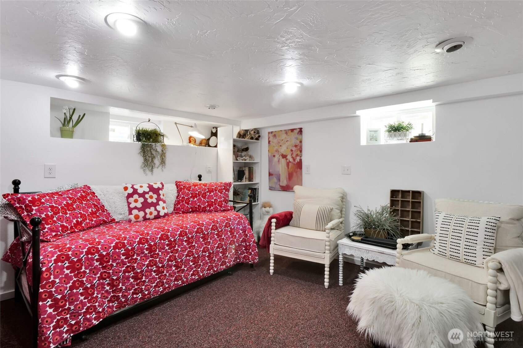 1118 W Cascade Avenue Property Photo 26