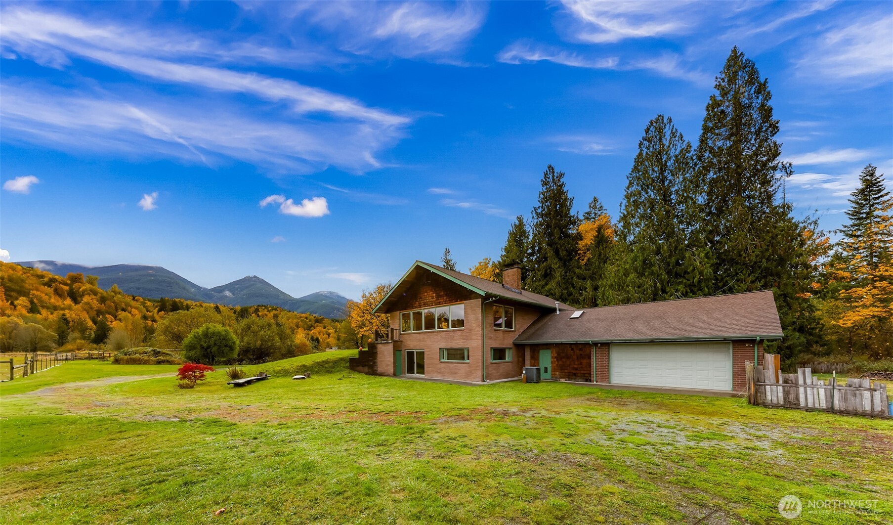46003 Concrete Sauk Valley Road Property Photo 3