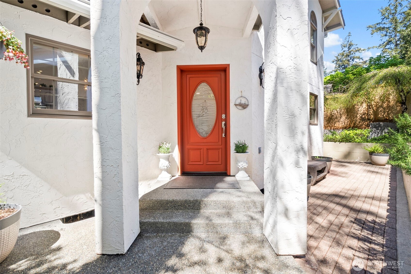 3810 Forest Beach Drive Property Photo 9