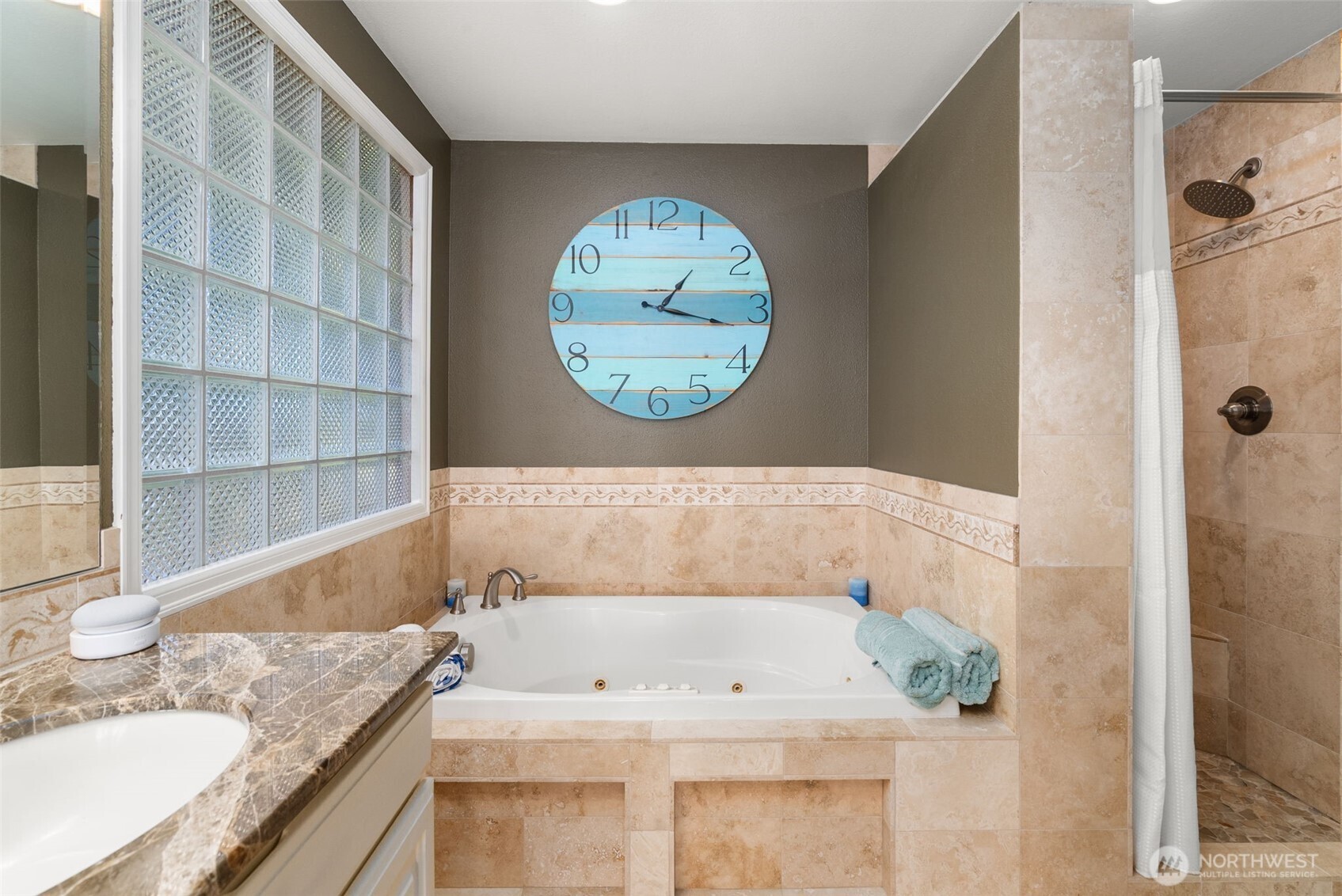 3810 Forest Beach Drive Property Photo 26