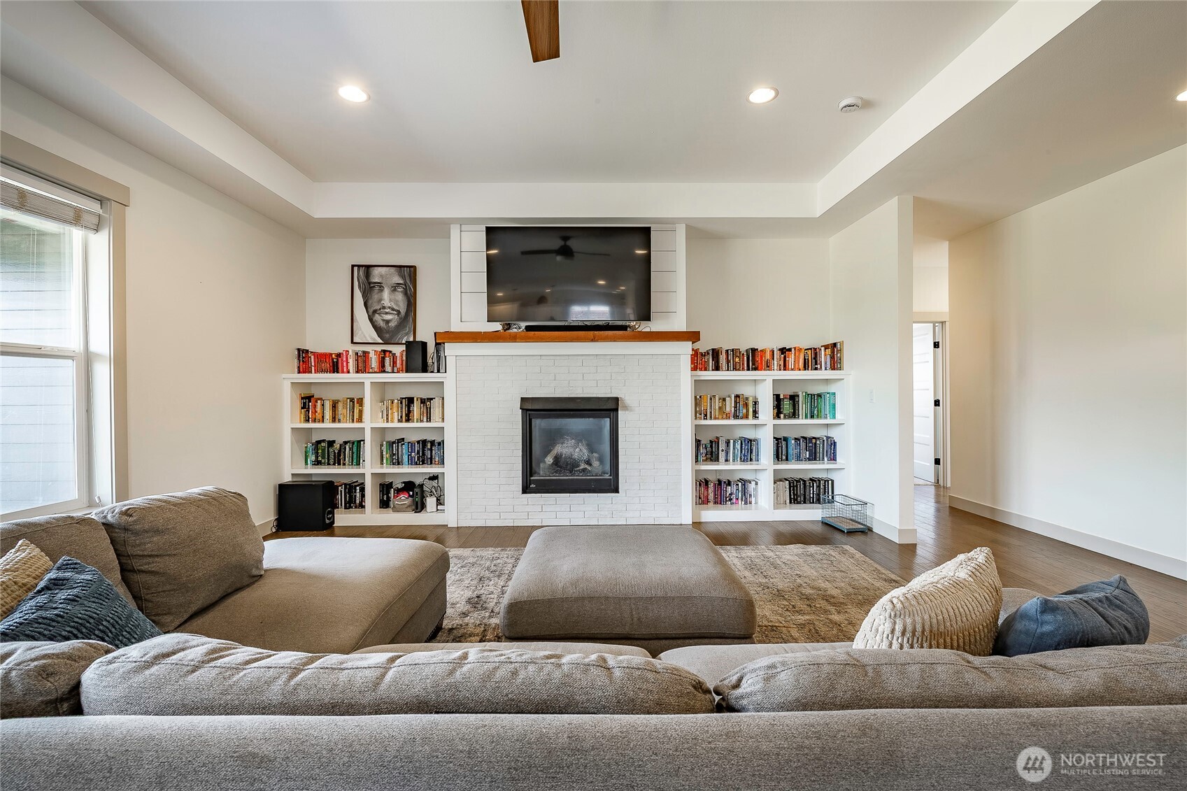 2082 Woodsman Drive Property Photo 8
