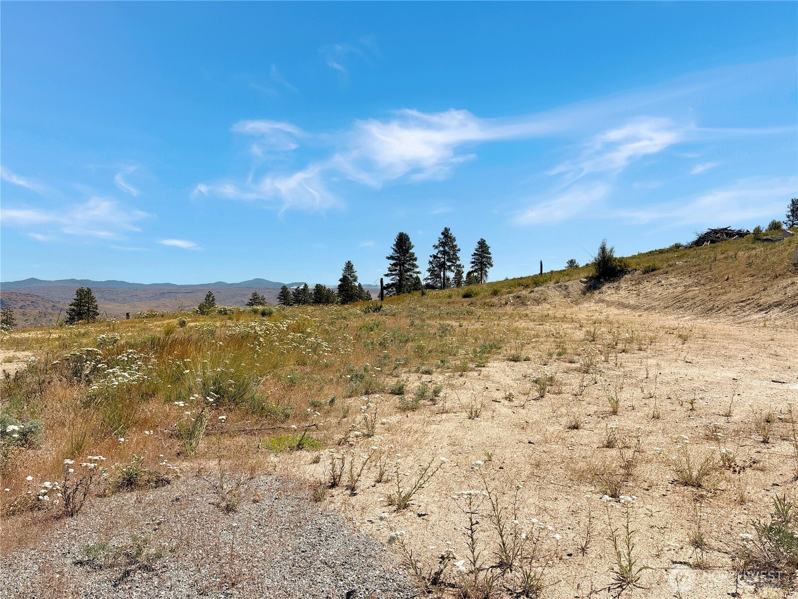 53 E Mountain Point Property Photo 15