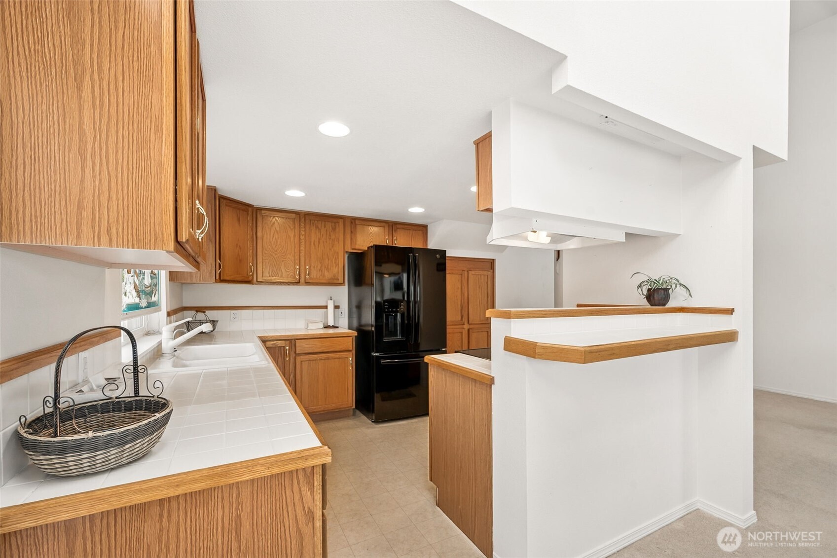 605 E Chance A La Mer Ne Property Photo 14