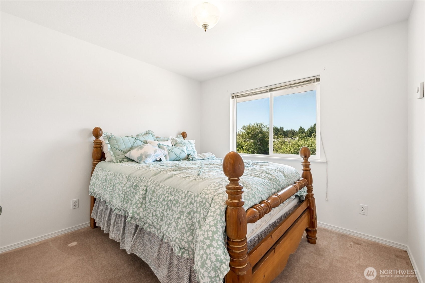 605 E Chance A La Mer Ne Property Photo 15