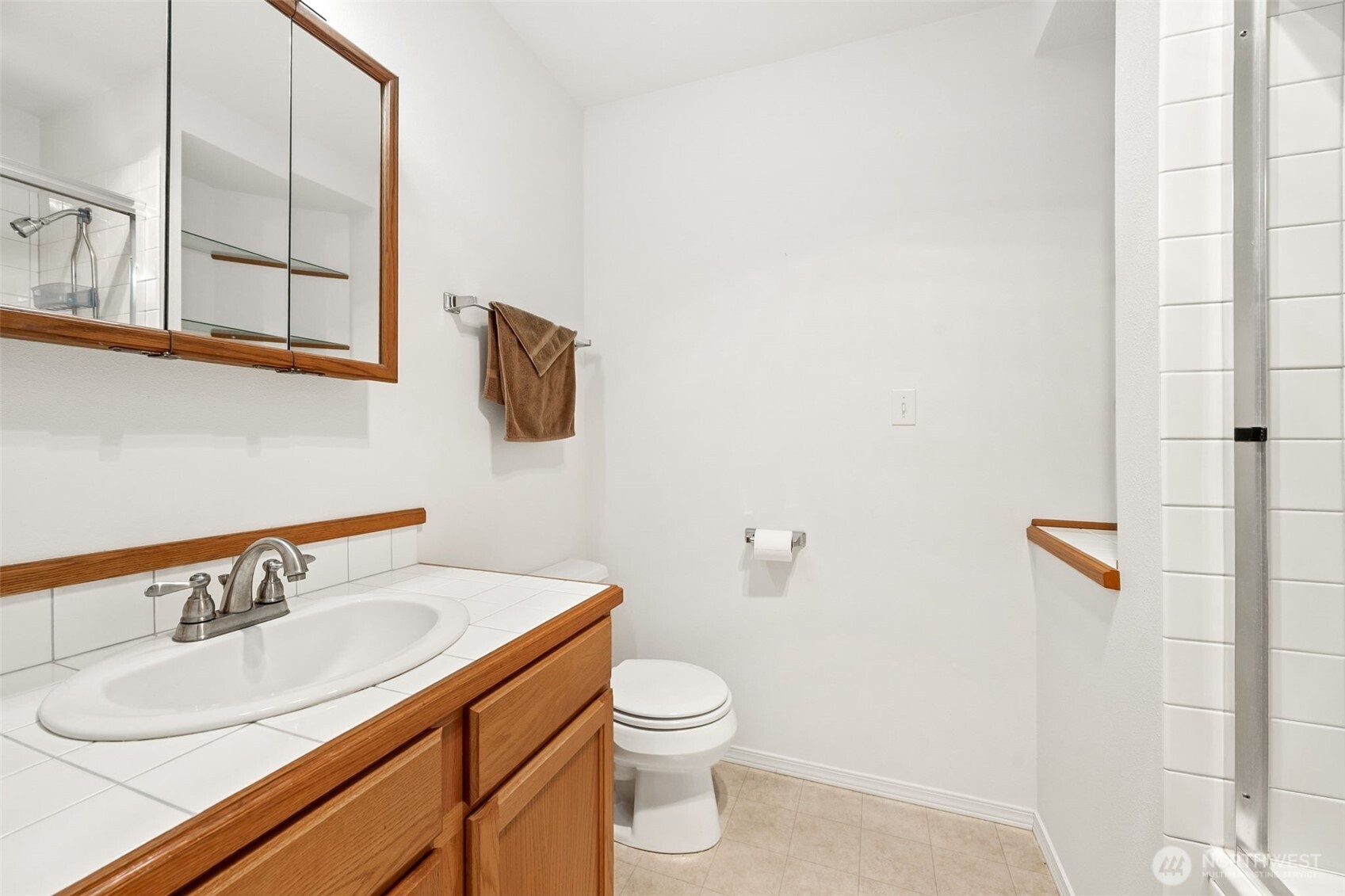 605 E Chance A La Mer Ne Property Photo 17