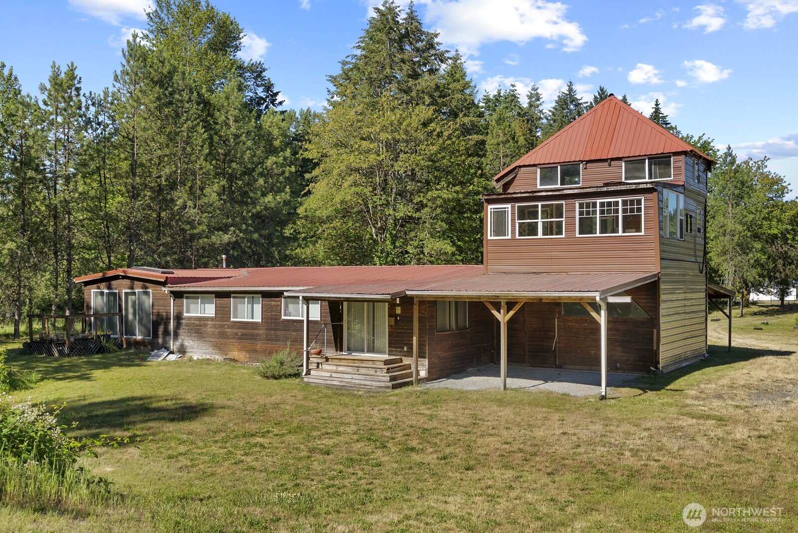 12511 151st Avenue Property Photo 6