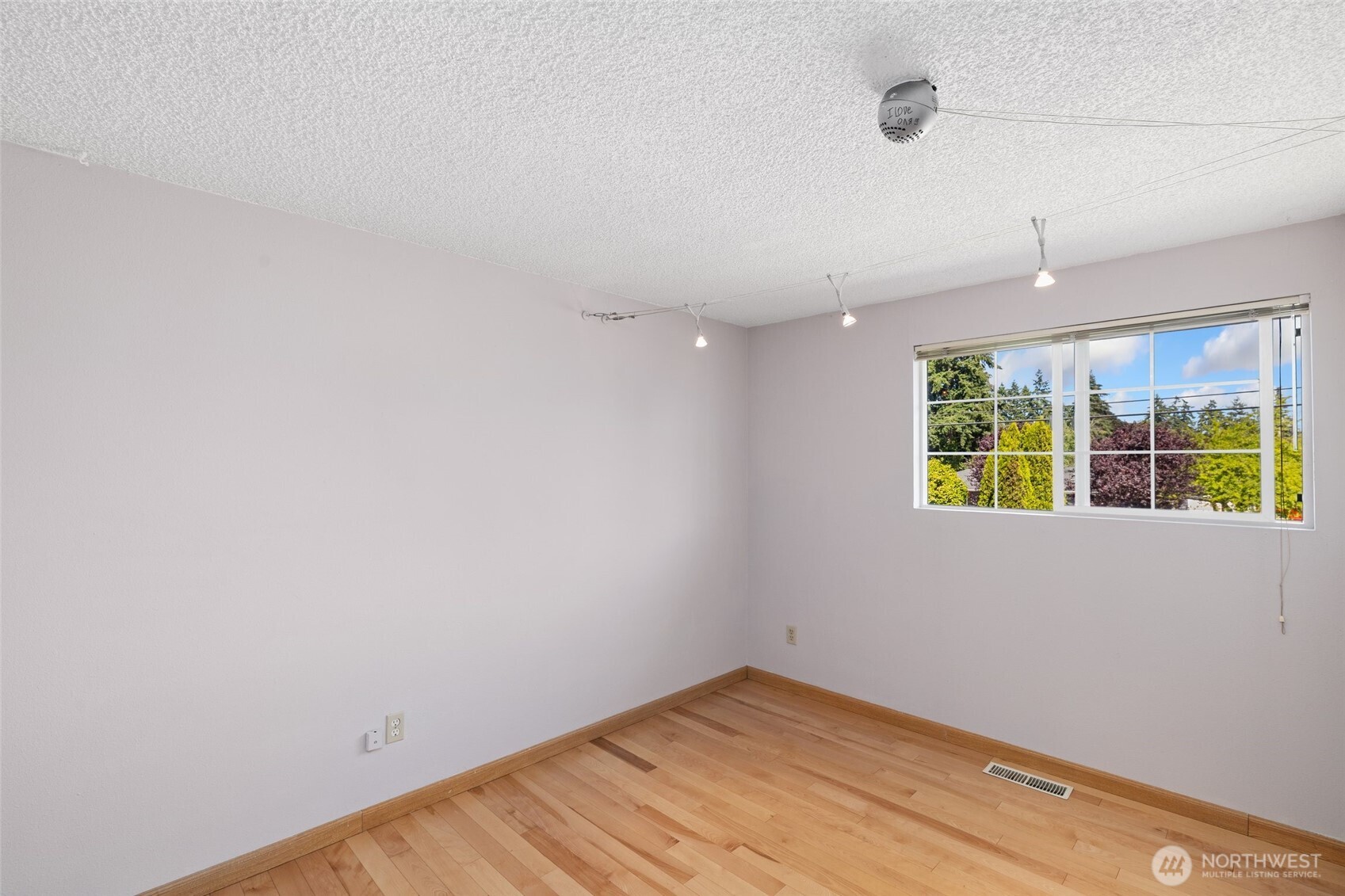 31229 10th Avenue Property Photo 14