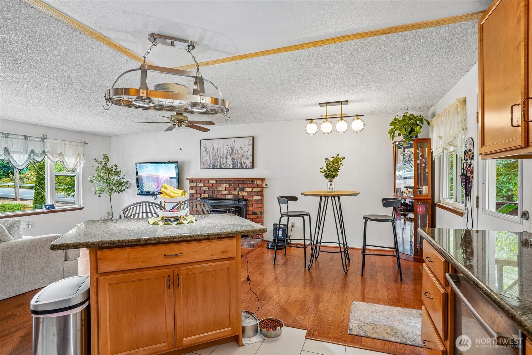 553 S 111th Street Property Photo 15