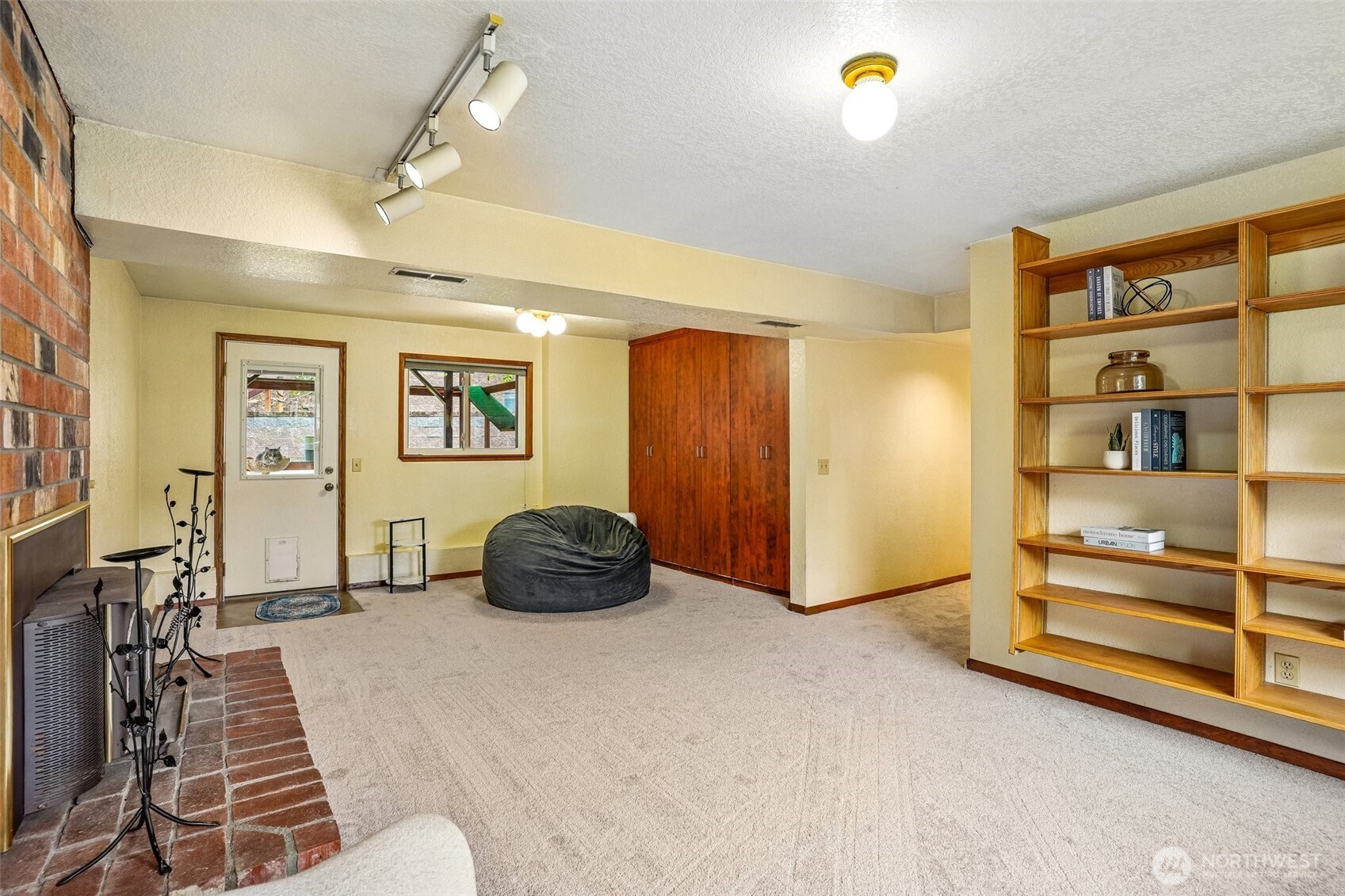 553 S 111th Street Property Photo 25