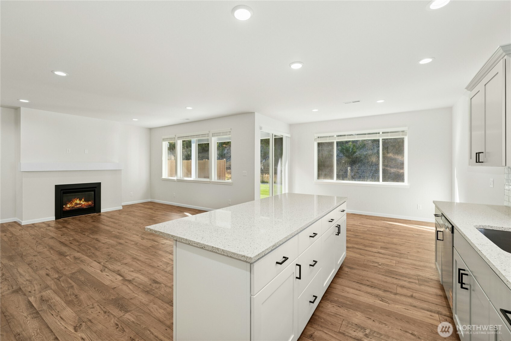 10012 Jackson Street 307 Property Photo 13