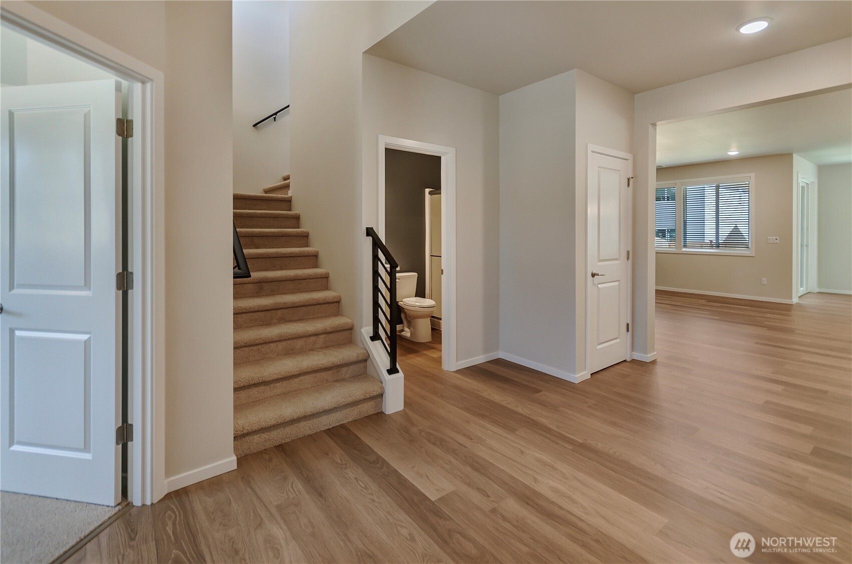 18216 37 Avenue Ct Property Photo 6
