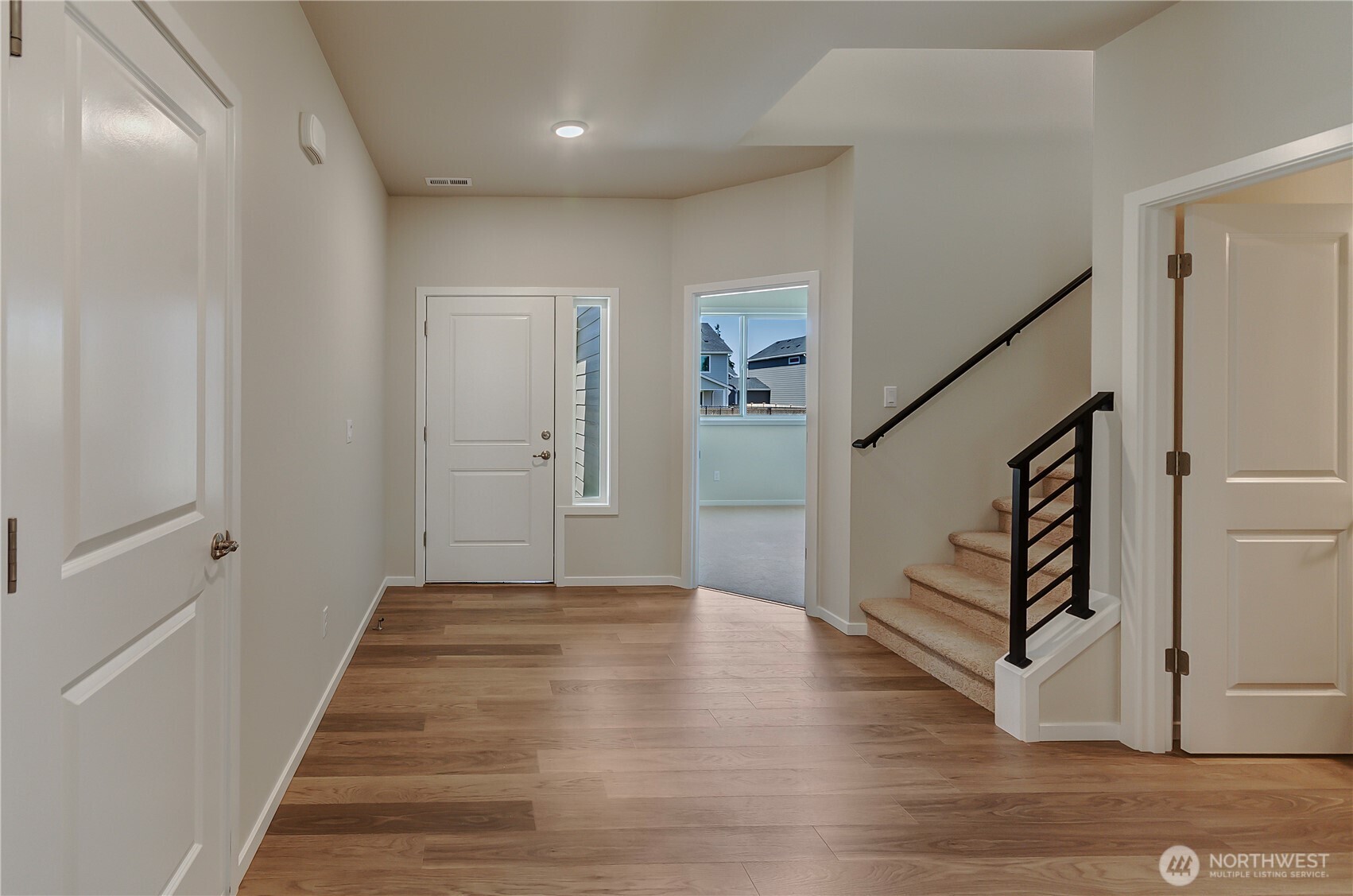 18216 37 Avenue Ct Property Photo 7