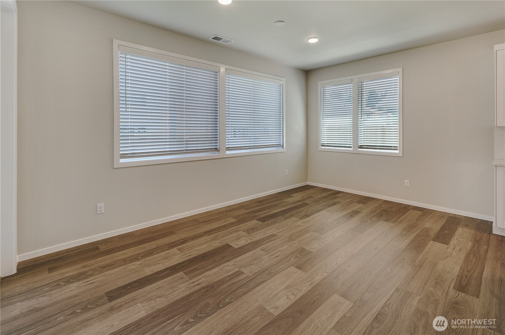 18216 37 Avenue Ct Property Photo 20