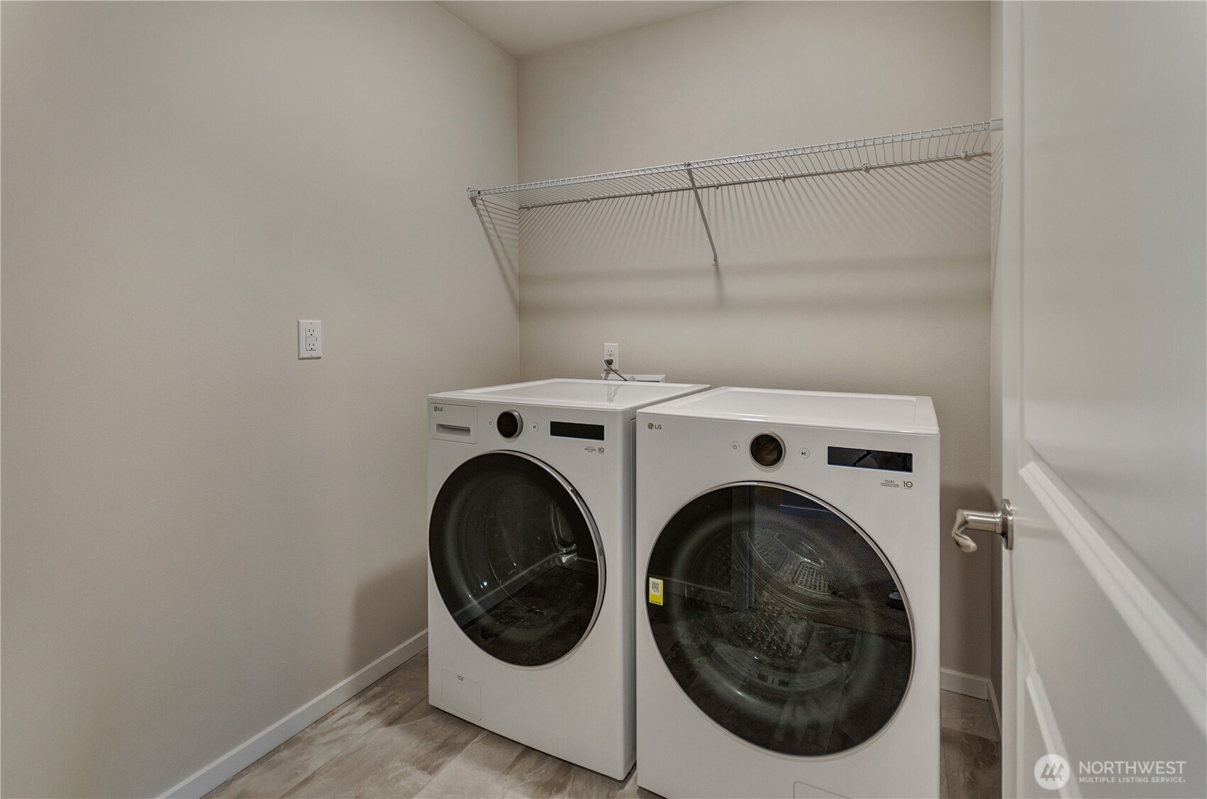 18216 37 Avenue Ct Property Photo 33