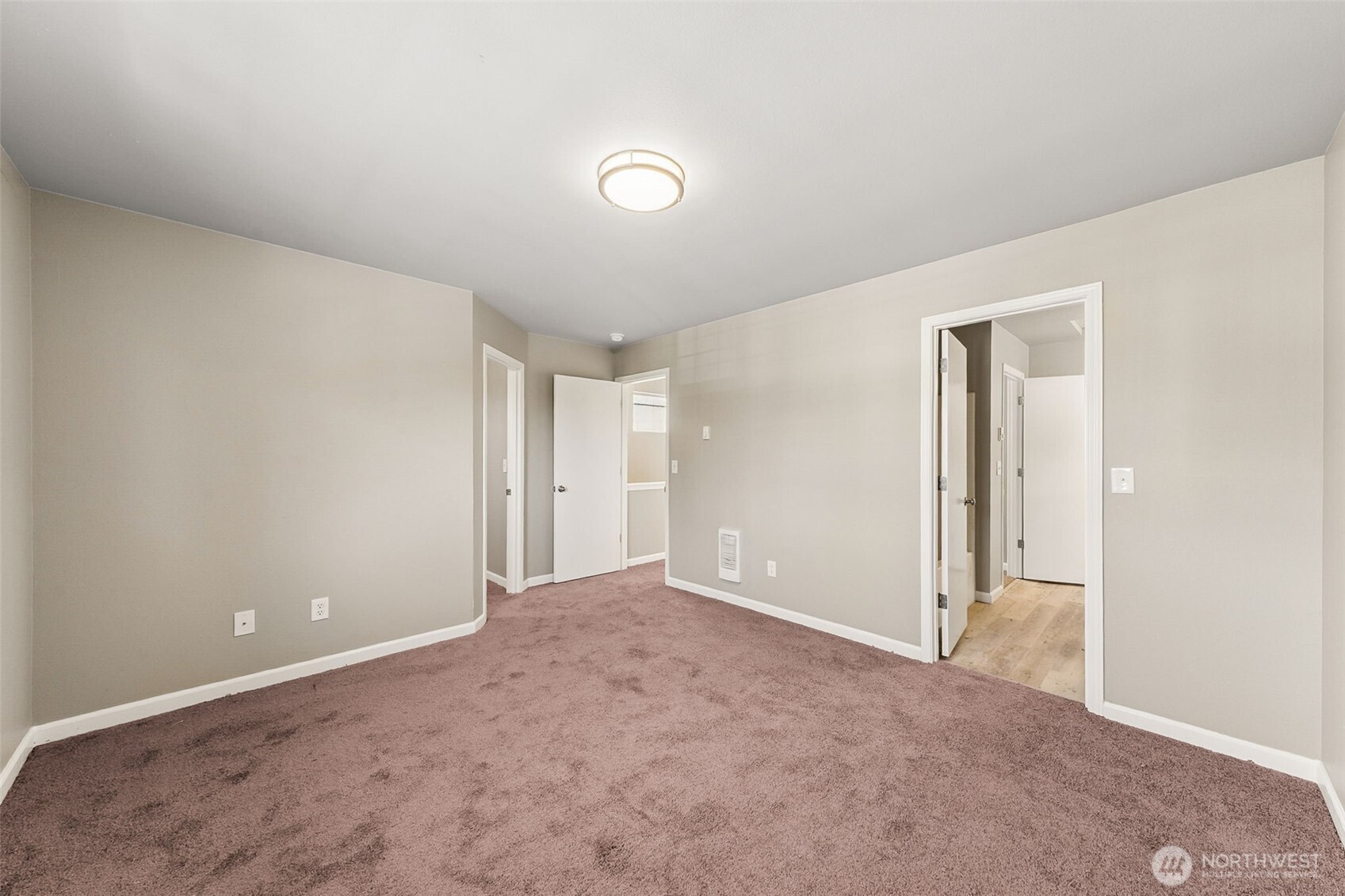4040 S Warner Street Property Photo 10