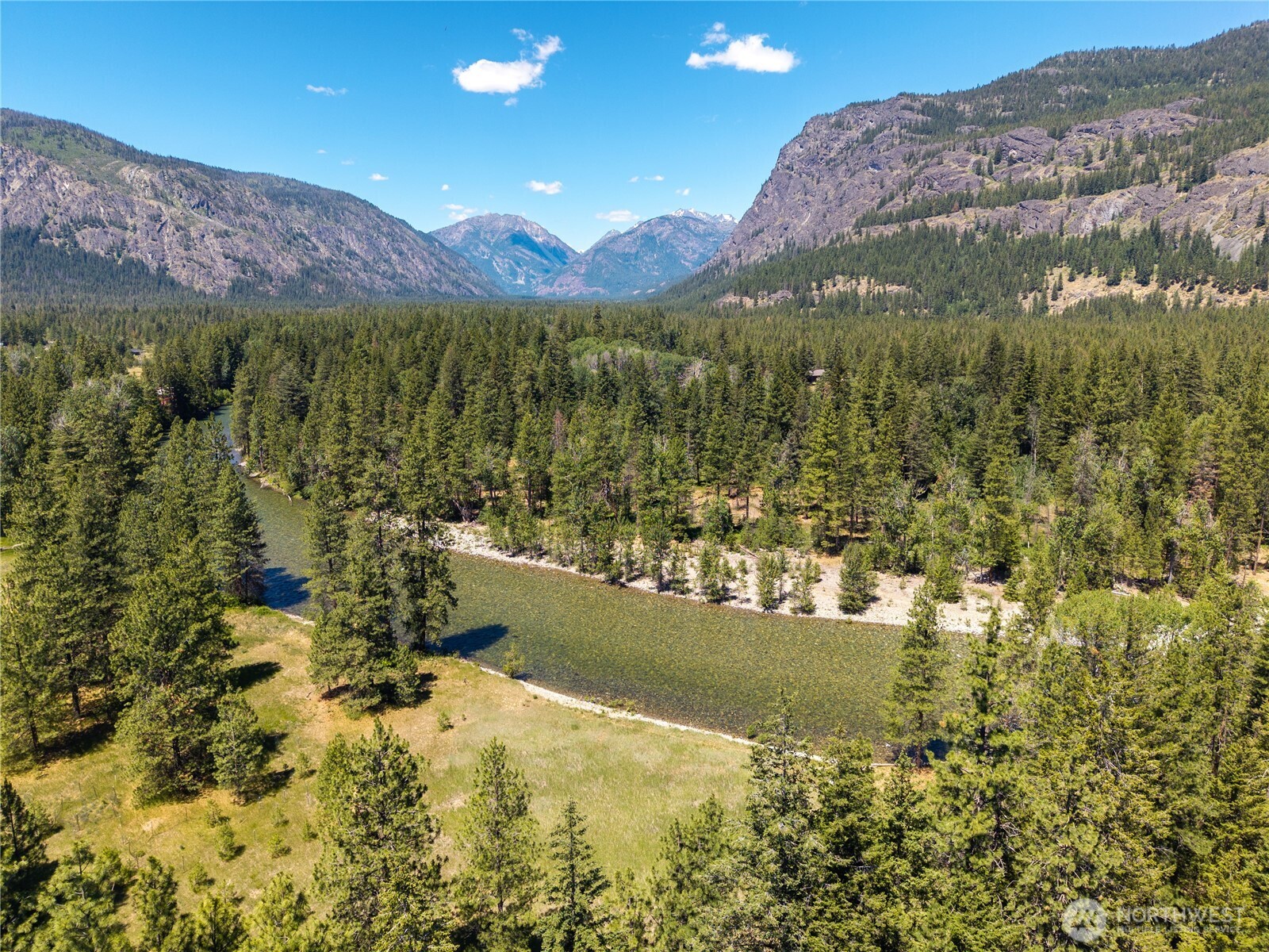 65 Mazama Pines Lane Property Photo 22