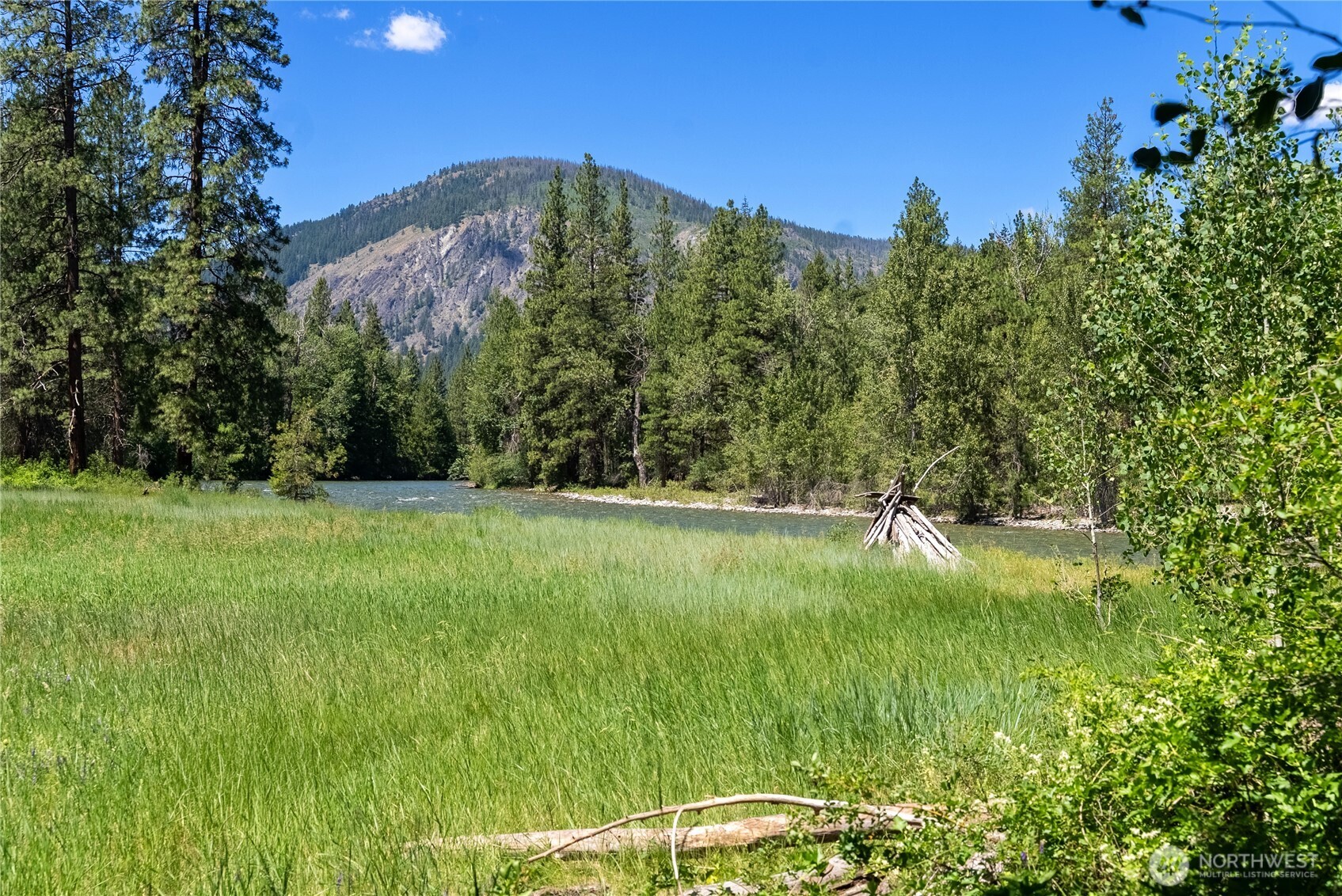 65 Mazama Pines Lane Property Photo 29