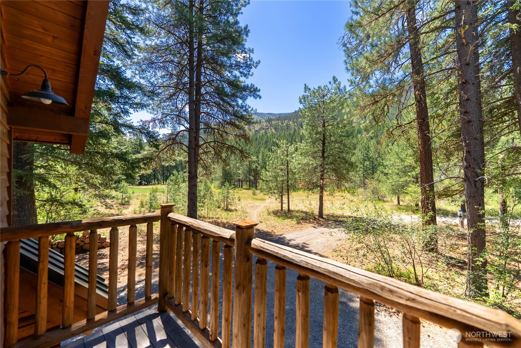 65 Mazama Pines Lane Property Photo 31