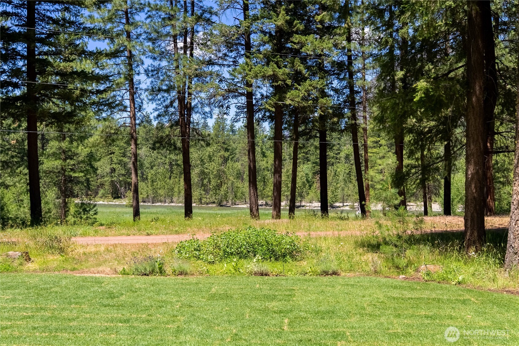 65 Mazama Pines Lane Property Photo 34