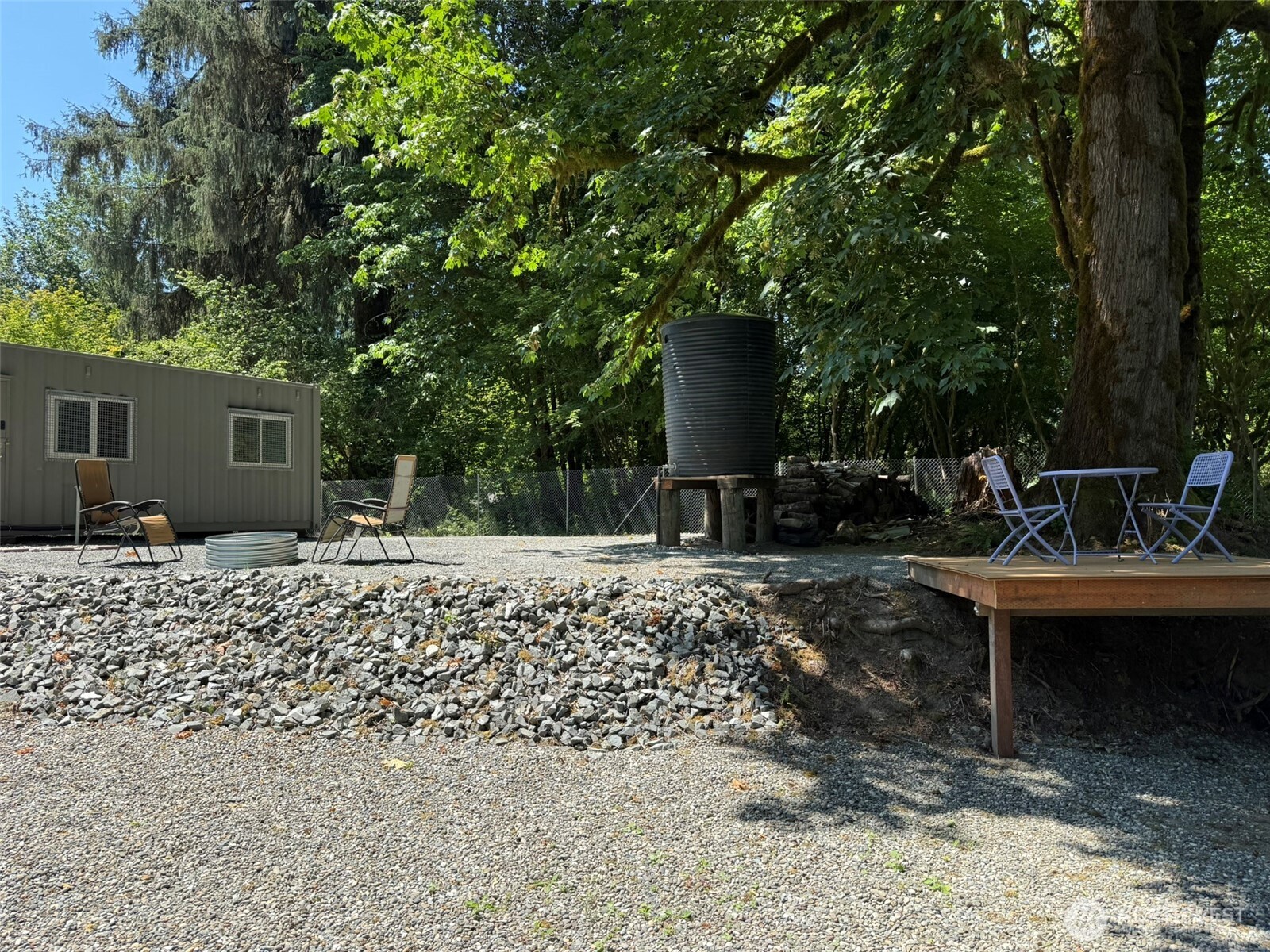 22829 N River Drive Property Photo 5