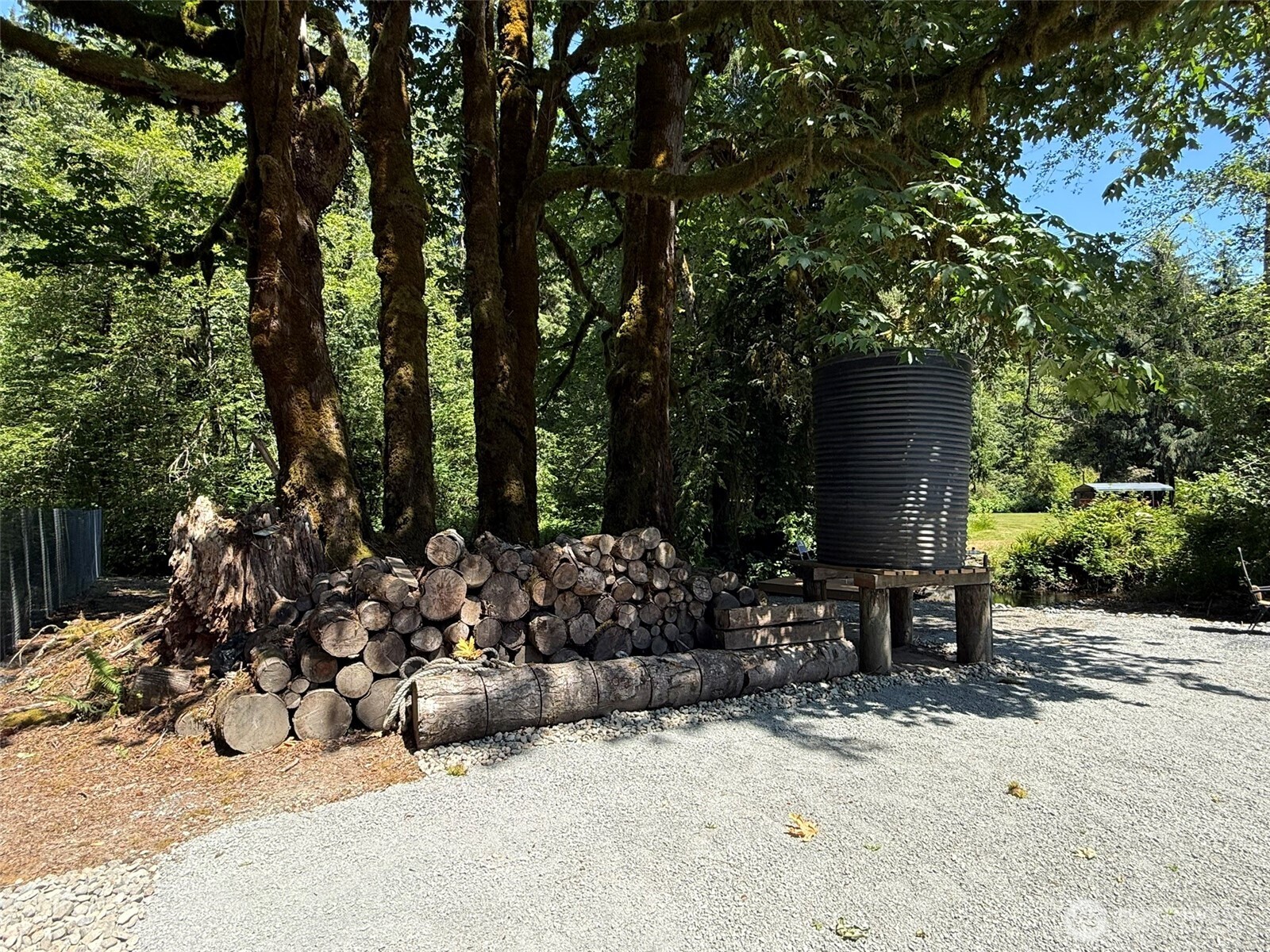 22829 N River Drive Property Photo 22