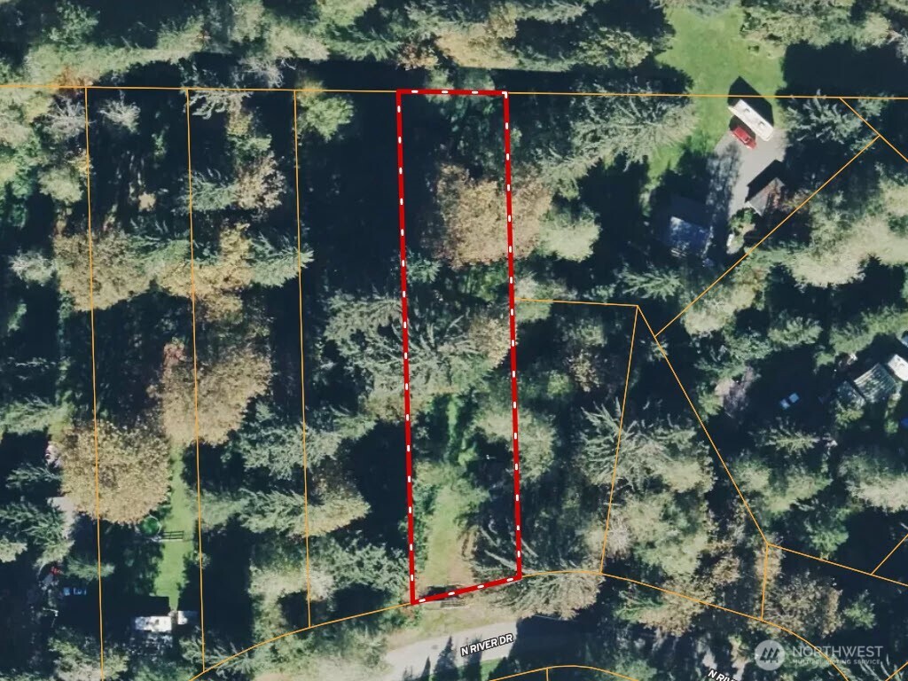 22829 N River Drive Property Photo 33