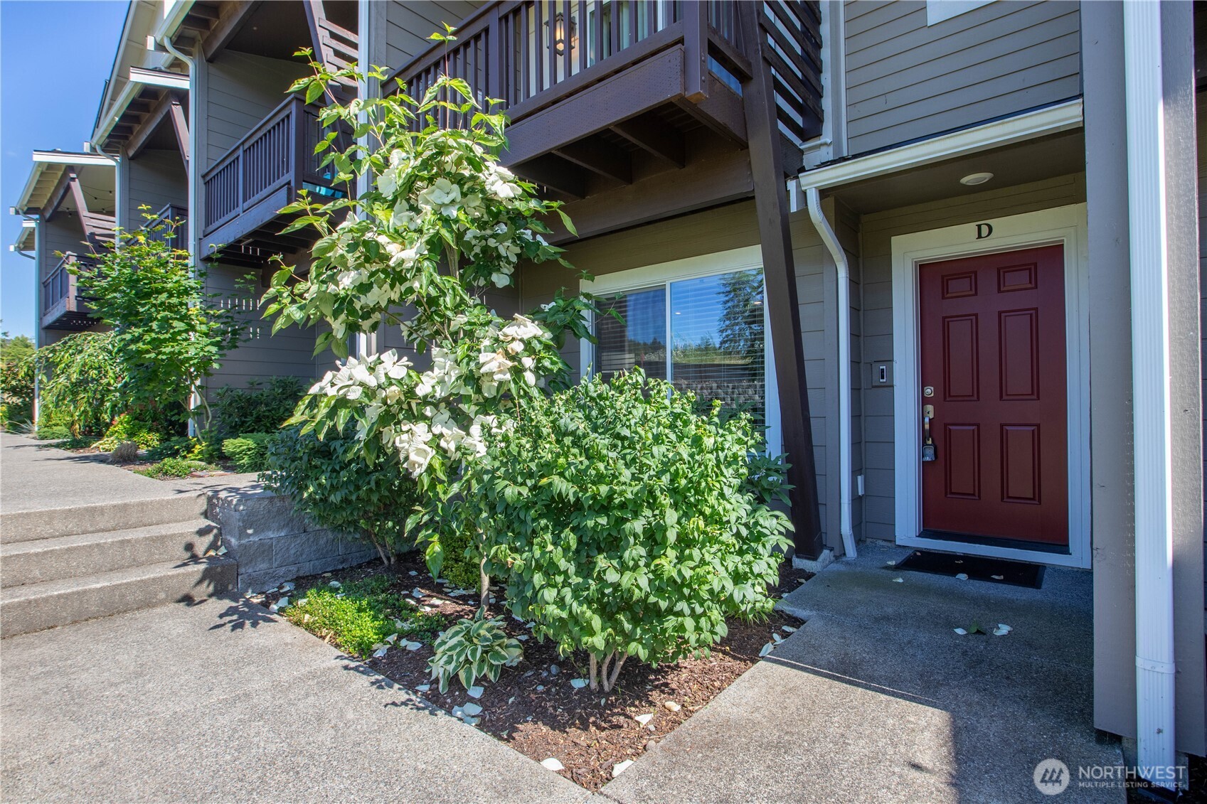 17527 110th Avenue D Property Photo 2