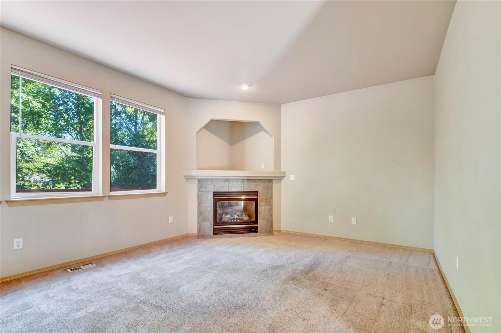 2426 Stafford Way Property Photo 10