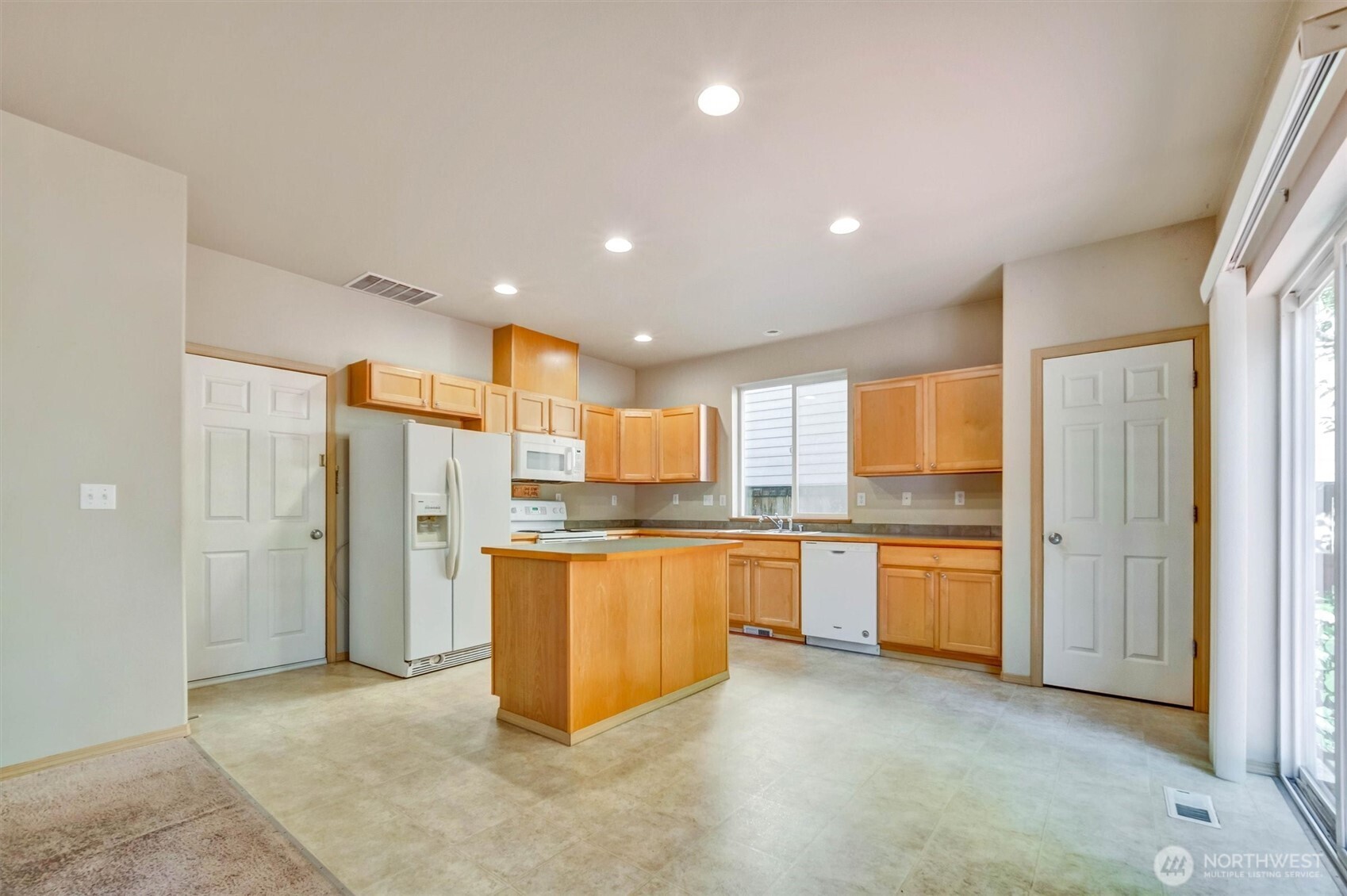2426 Stafford Way Property Photo 13