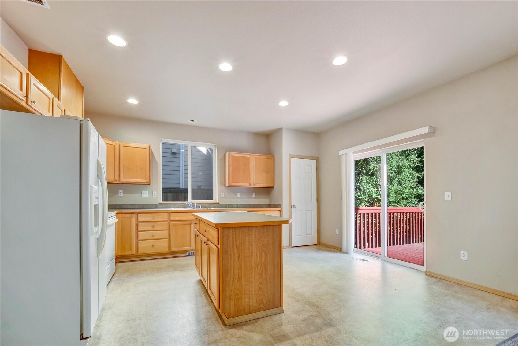 2426 Stafford Way Property Photo 14