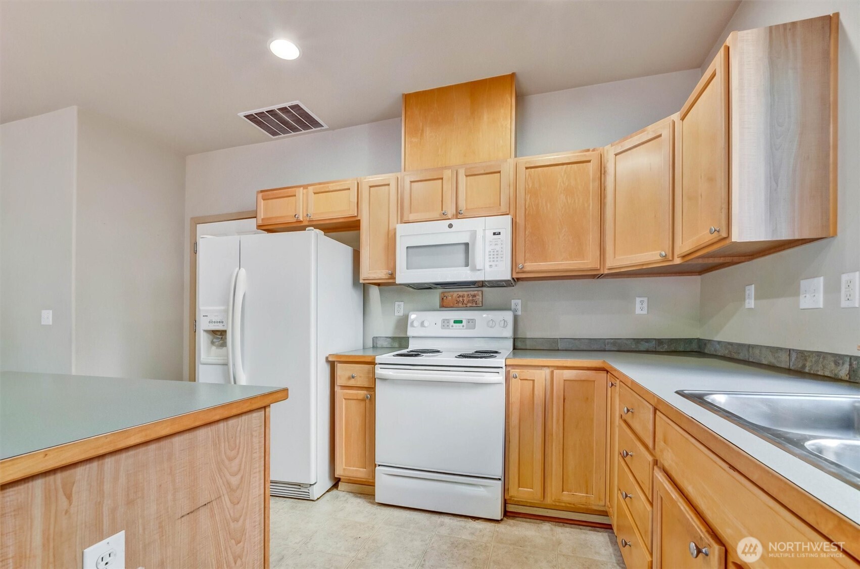 2426 Stafford Way Property Photo 17