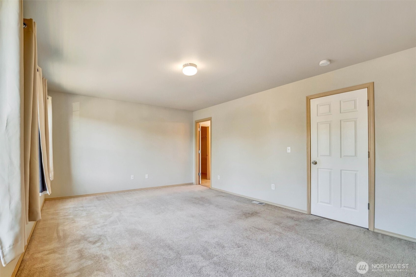 2426 Stafford Way Property Photo 23