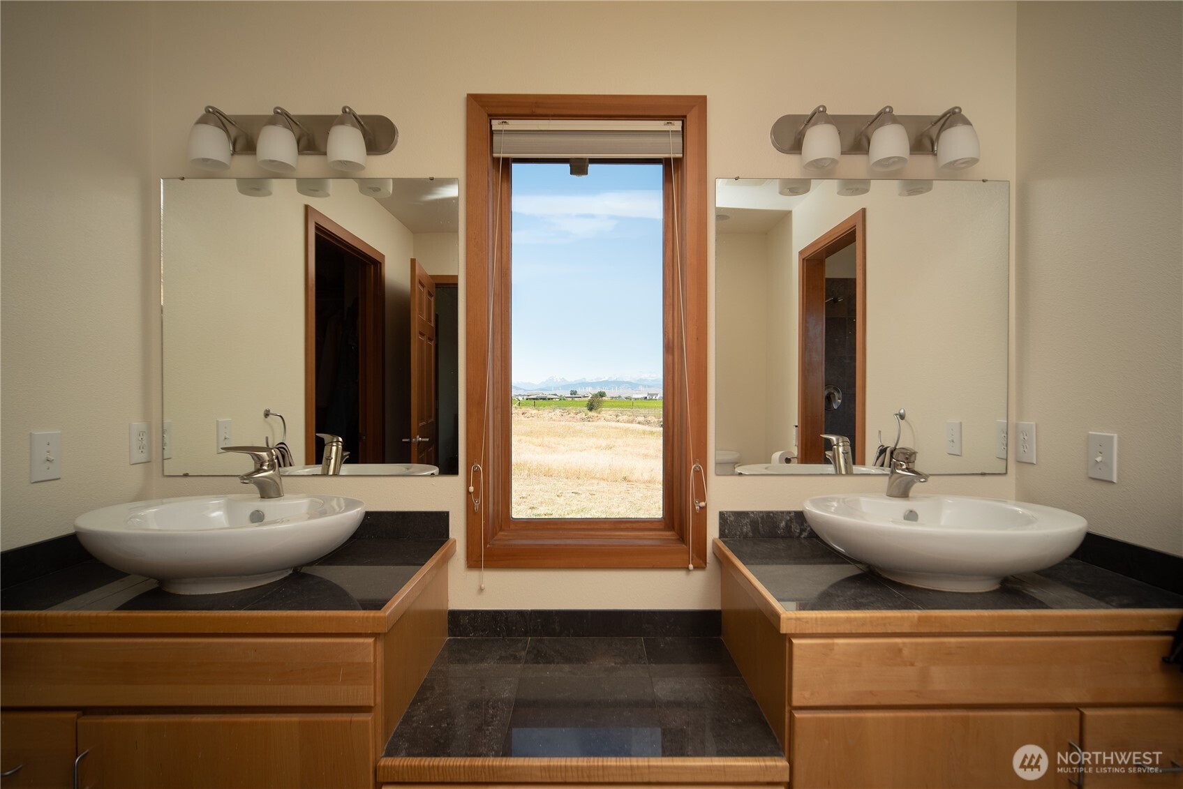 4405 Cove Road Property Photo 17