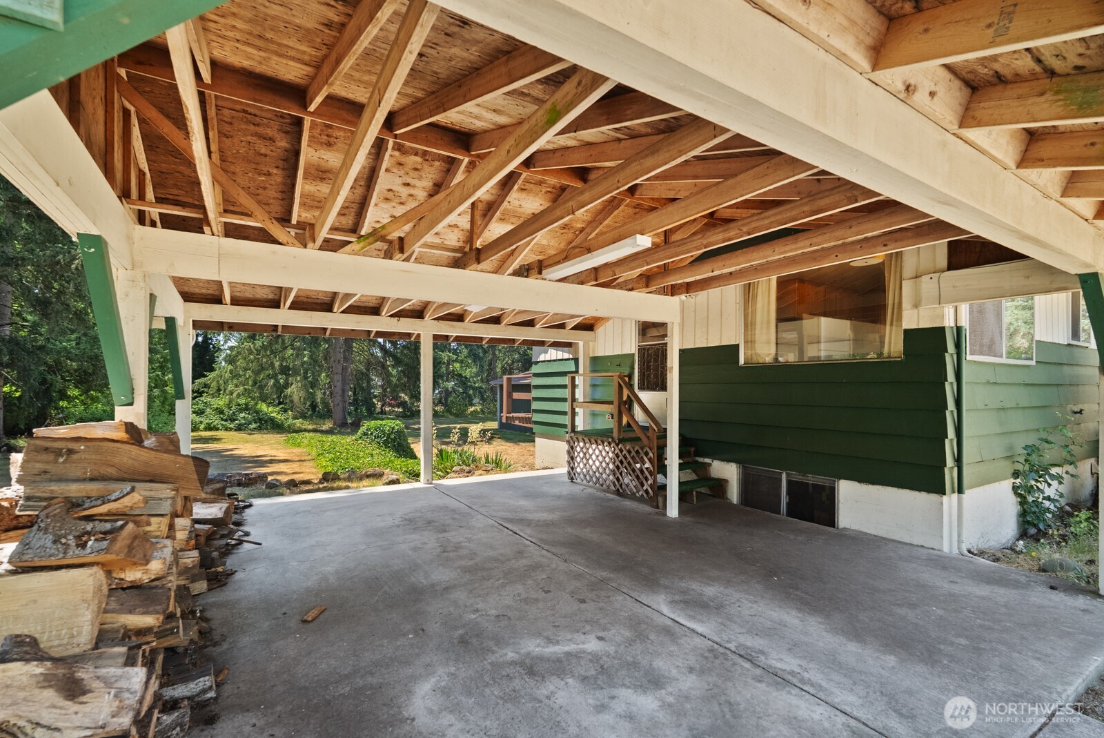 2224 168th Street Property Photo 5