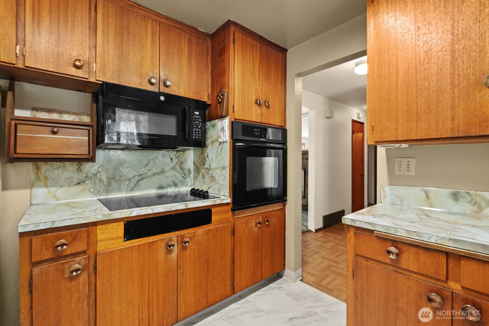 2224 168th Street Property Photo 7