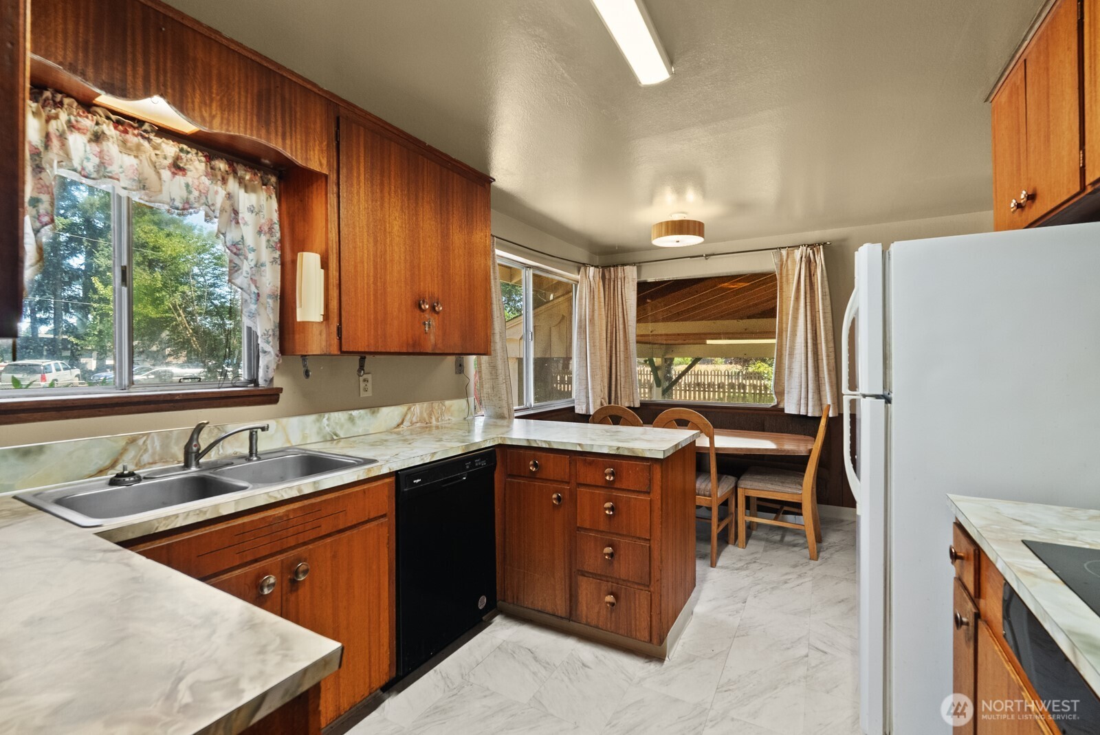 2224 168th Street Property Photo 10