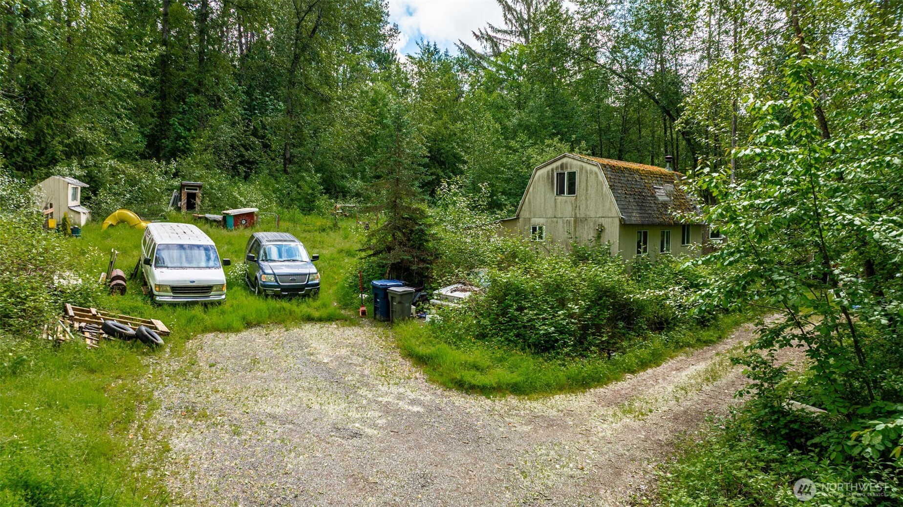 9131 Water Works Road Property Photo 4